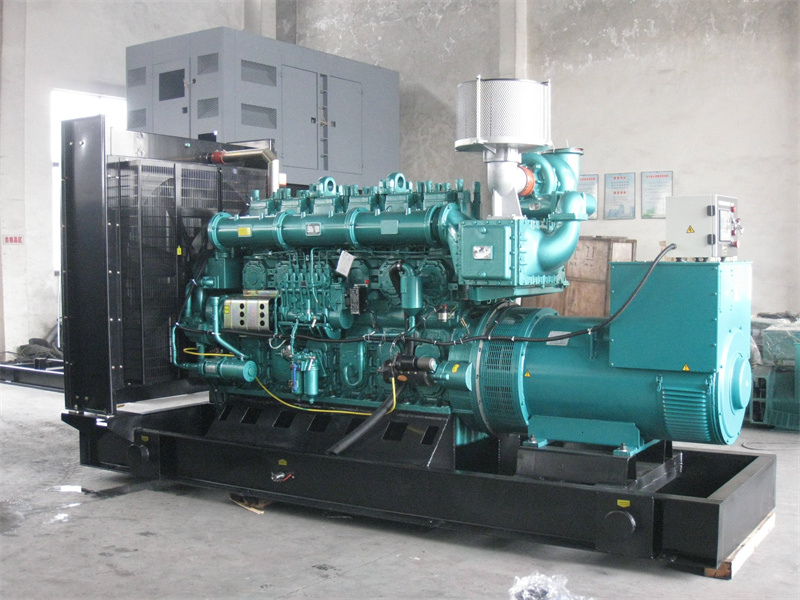清原200KW 柴油发电机的油耗是多少?
