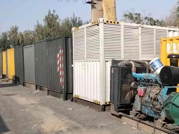 清原200KW柴油发电机机组每小时油耗是多少?
